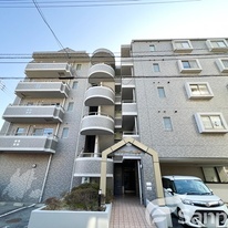ラプラージュ緑町