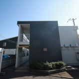 レオパレス医学部前